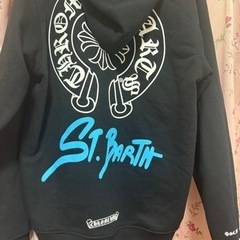 服/ファッション パーカー の画像