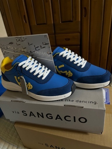 にゅ～ずBLOW『BLUE×YELLOW』タイムマシーン限定コレクション