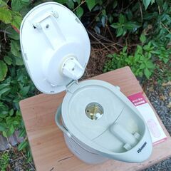 ★未使用！★ ZOJIRUSHI 2.2L 押すだけポット ABE-22 カクテルローズの画像