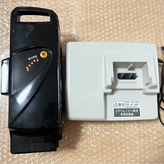 【お取引中】 電動アシスト自転車 バッテリー 充電器 2点セット