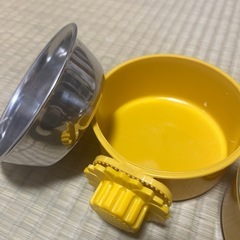 エサ入れ
の画像