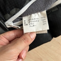 寒い冬にベビーダウンフットマフの画像