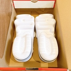 NIKE ナイキ エアマックスココ ホワイト 25cmの画像