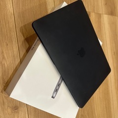 Apple MacBook Air 13-inch (A2337...