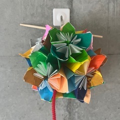 おばあちゃんの手作り！折り紙お花ボール