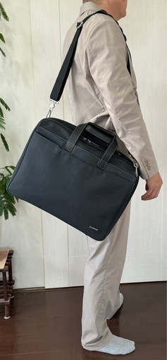【出張時に本当に便利でおススメ！】ace マチ幅可変　2wayバッグ　黒