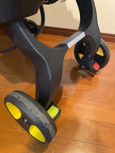 doona ドゥーナ　チャイルドシート兼ベビーカー
