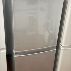 シャープ　SHARP　2020年製　冷蔵庫　137L SHARP ガラスドア 冷蔵庫 137L 2020年式