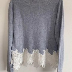 裾レース　Ｖネックニット　Mの画像