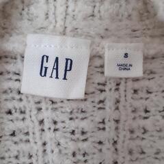 GAP白カットソーの画像