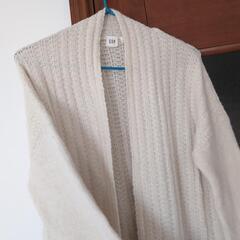 GAP白カットソーの画像