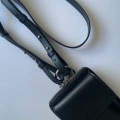 tk. TAKEO KIKUCHI 黒バッグの画像