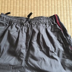 シャカシャカ　パンツ
