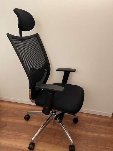 バルバーニオフィスアームチェア