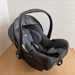 チャイルドシート　新生児　後ろ向き
