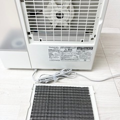Y【中古品】DAINICHI ダイニチプラス HD-RX518 (W) クリスタルホワイト 温風 気化式 加湿器 2019年製 季節家電 生活家電の画像