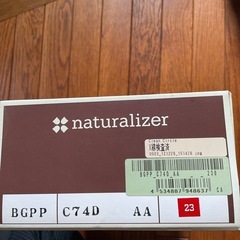 naturalizer パンプスの画像