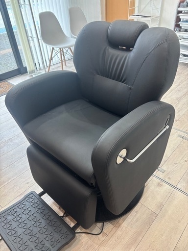 ほぼ新品3ヶ月　バーバーチェアルティオ20万→6万