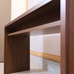 IDC大塚家具取扱いのメーカーMeuble(モーブル)のisland(アイランド)デスク。シンプルですっきりとしたのパーソナルデスクは在宅ワークのパソコンデスクやお子様の学習机にもおススメ♪