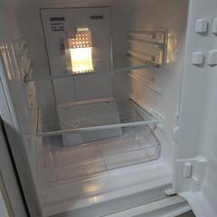 冷蔵庫と電子レンジをセットでお譲りしますの画像