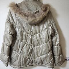 ダウンジャケットの画像