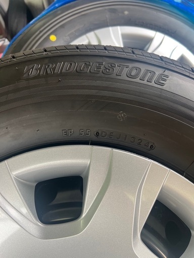 【2024年製 新車外し】トヨタ 200 ハイエース 純正 15in 6J +35 PCD139.7 ブリヂストン 195/80R15