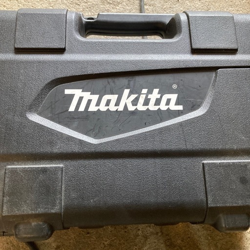マキタ 14.4v インパクトドライバー バッテリー2個 充電器付き