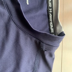 UNDER ARMOUR メンズシャツ
の画像
