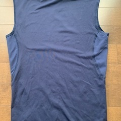 UNDER ARMOUR メンズシャツ
の画像