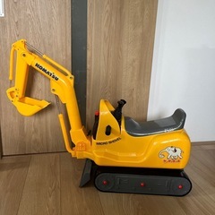 子供　乗り物　コマツ　ショベルカー　電動