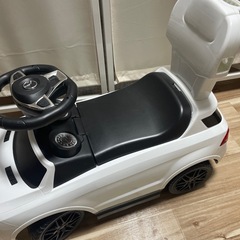 室内用乗用メルセデスベンツ AMG GLE63の画像