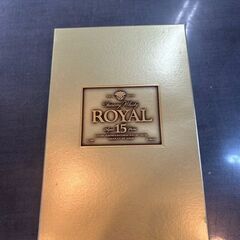 J5280 値下しました！★人気品★ サントリーローヤル １５年 ゴールドラベル 750ml瓶　43度　未開栓　【リユースのサカイ柏店】の画像