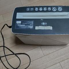 アイリスオーヤマ　シュレッダー