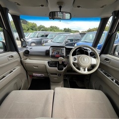 【支払総額24.8万円】社外マフラー16インチアルミ！カスタムしてお洒落なN BOX車検令和8年10月機関良好 パワスラ 修復歴無し エアコンokの画像