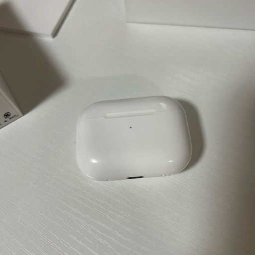 AirPods Pro （第2世代） MagSafe充電ケース（Lightning）