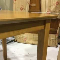ダイニングテーブル
の画像
