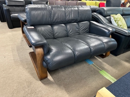 2人掛けソファ　富士ファニチア