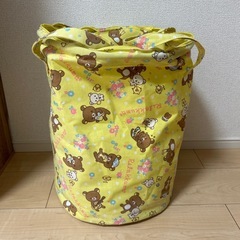 リラックマ　ランドリーバスケット　収納