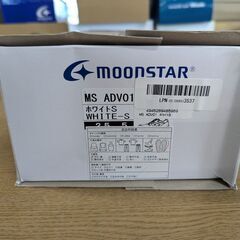 売約済！E180　[ムーンスター] スニーカー 防水 幅広 軽量...
