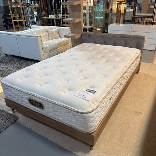 セミダブルベッドセット　フレーム:新品未使用 LOWYA