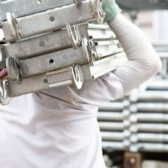 未経験でも月給25万円保証💰寮完備🏠早上がりあり🕐建設スタッフ👷
