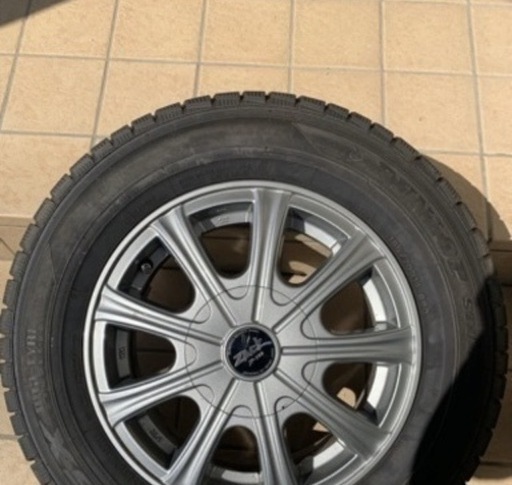 アルミスタッドレスタイヤ4本セット　溝あり