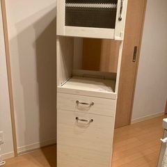 幅45.奥行42.高さ156.5 キャスター付き食器棚です
