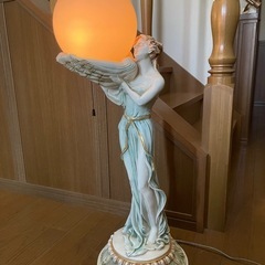 昭和 アンティークライト陶器置物の画像