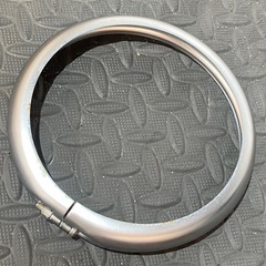 ハーレーダビットソン　スポーツスター　883 アイアン　ライト　純正
ベゼルの画像