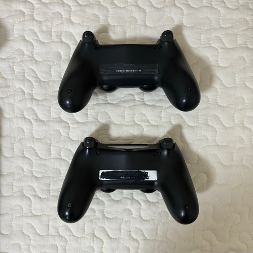 PlayStation 4 CUH-2200A ジェットブラック 500GB + 付属品