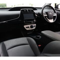  ☆ご成約☆ 中古車販売 カーメル小田原店　平成28年 トヨタ　プリウス　94000kmの画像