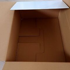 プレゼント用ボックスの画像
