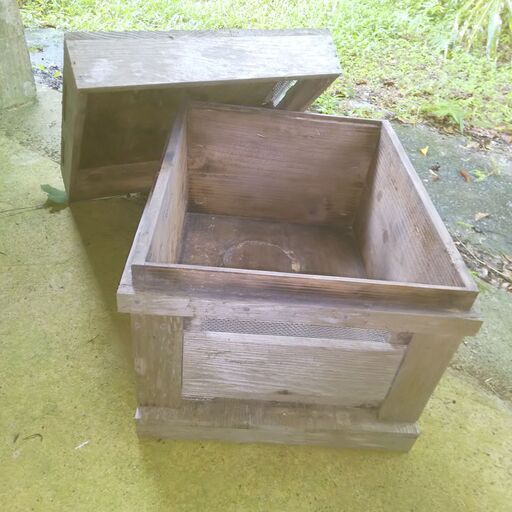 蜂箱（中古キレイ）