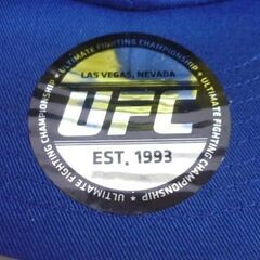 UFC キャップ アジャスター付き（青/黄刺繍）新品未使用の画像
